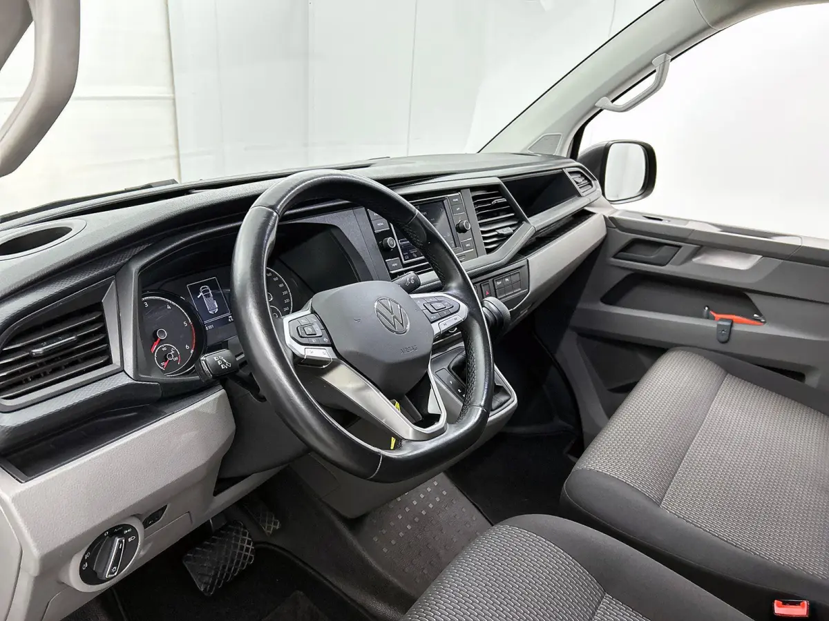 2.0 TDI L2H1 Automaat Dubbele Cabine Airco Cruise Control Navigatie Parkeersensoren