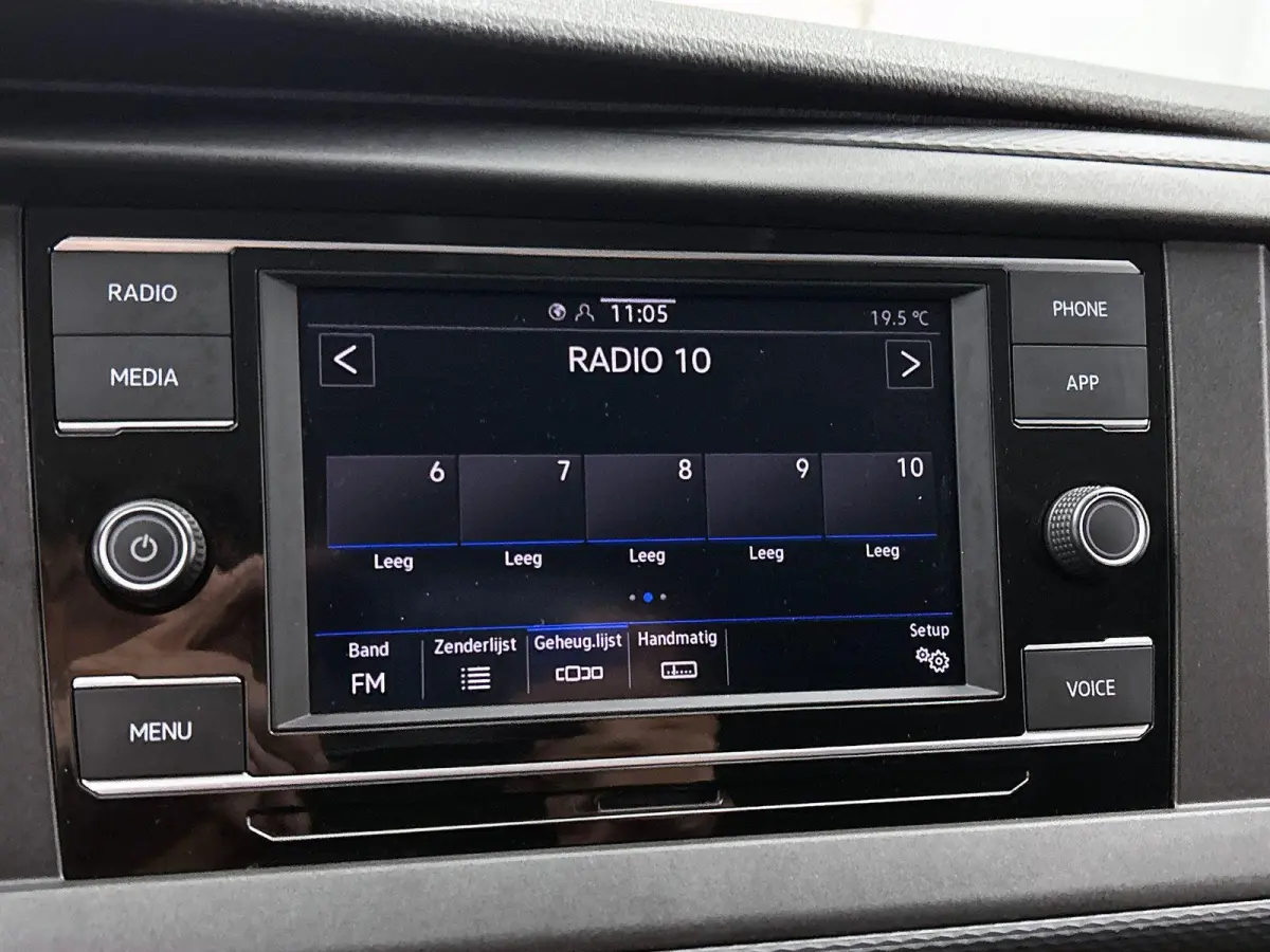 2.0 TDI L2H1 Automaat Dubbele Cabine Airco Cruise Control Navigatie Parkeersensoren