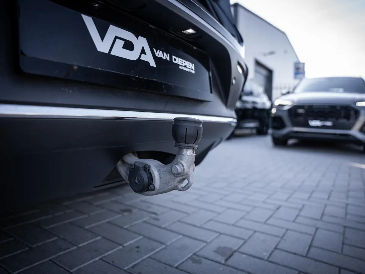 400 4MATIC Premium Plus 80 kWh ///AMG - Burmester l Pano l Laser Shield