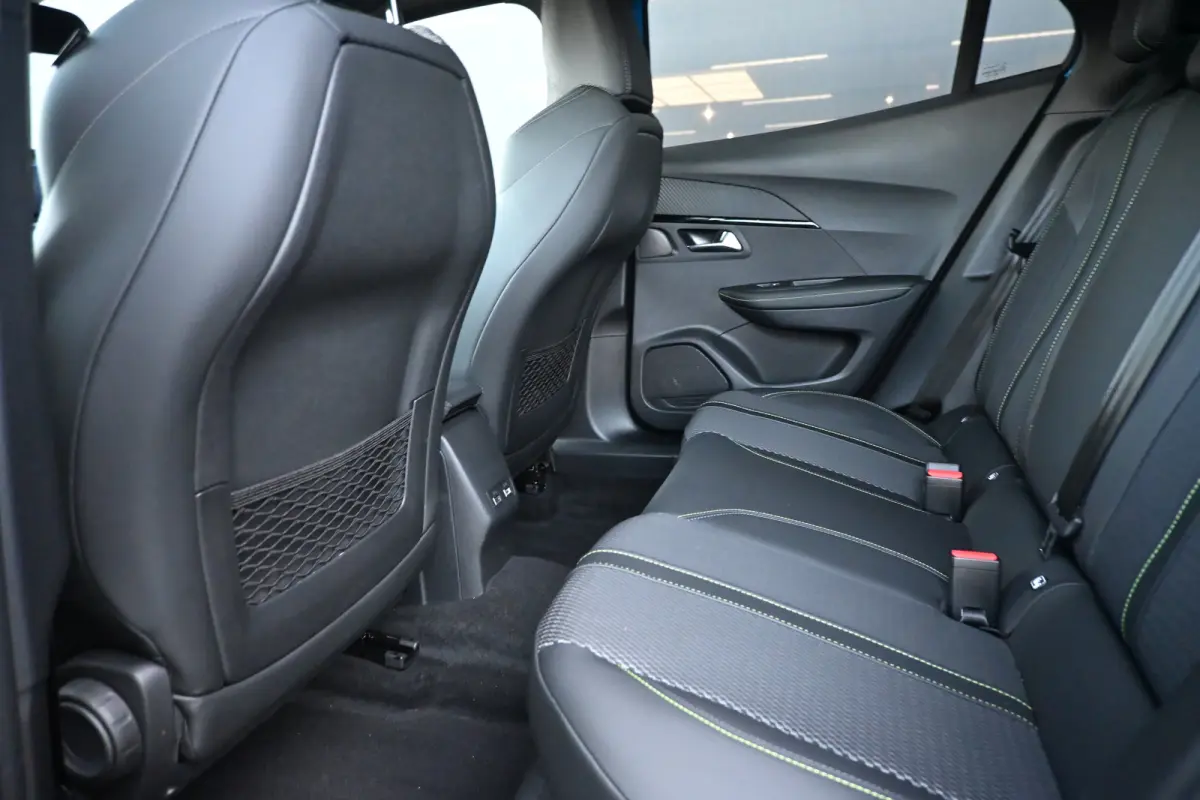 1.2 Hybrid 136 GT | Navigatie | Afn. Trekhaak | Achteruitrijcamera | Climate Control | Apple Carplay & Android Auto | !!
