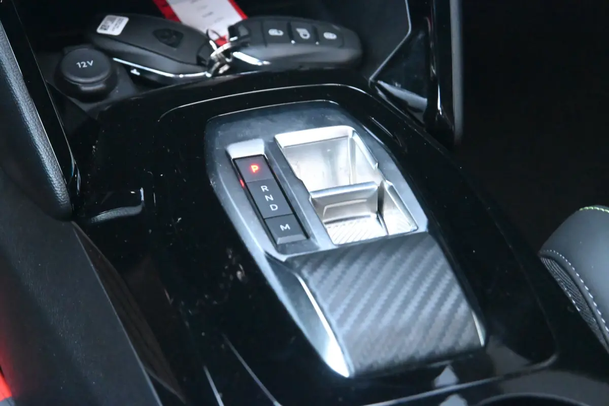 1.2 Hybrid 136 GT | Navigatie | Afn. Trekhaak | Achteruitrijcamera | Climate Control | Apple Carplay & Android Auto | !!