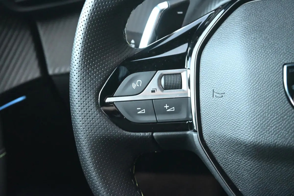 1.2 Hybrid 136 GT | Navigatie | Afn. Trekhaak | Achteruitrijcamera | Climate Control | Apple Carplay & Android Auto | !!