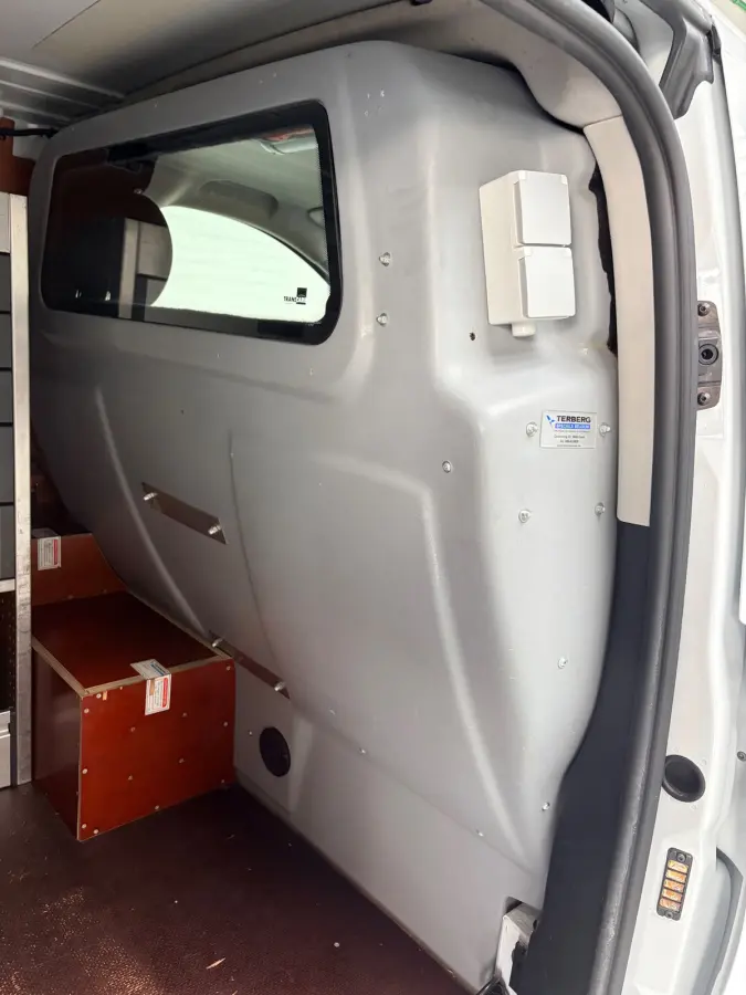 Servicewagen Automaat 114 CDI 140pk L1H1 BOTT inrichting, Victron omvormer v230, Standkachel, RIJKLAARPRIJS!