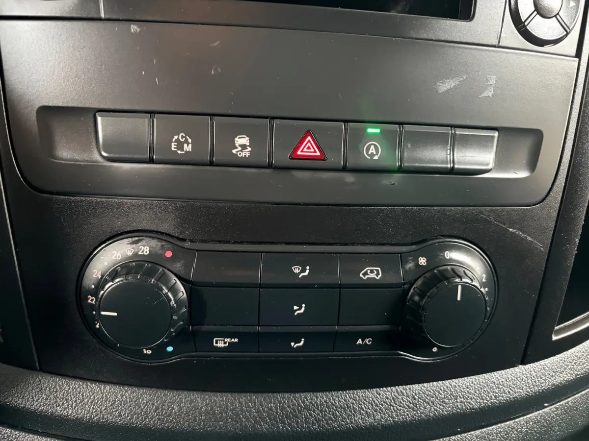 Servicewagen Automaat 114 CDI 140pk L1H1 BOTT inrichting, Victron omvormer v230, Standkachel, RIJKLAARPRIJS!