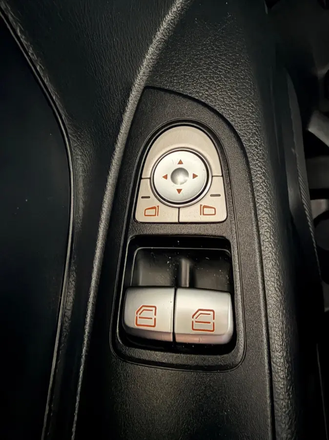Servicewagen Automaat 114 CDI 140pk L1H1 BOTT inrichting, Victron omvormer v230, Standkachel, RIJKLAARPRIJS!