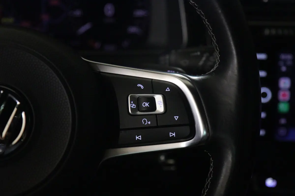 1.5 TSI Highline Business R Pano/Carplay/Cam/Navi/Vol