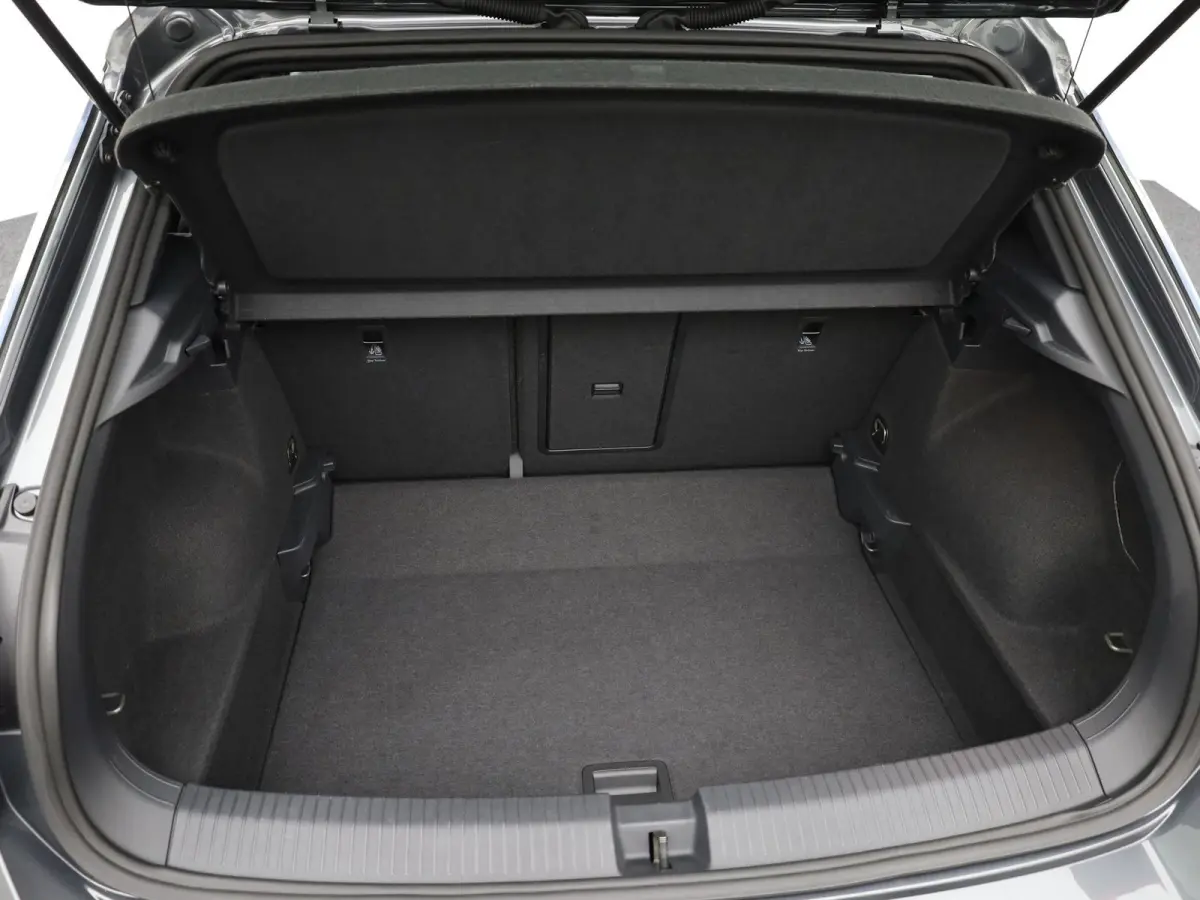 1.5 TSI R-Line | IQ Light | Navi | Stoelverw. | Prijs Rijklaar!!