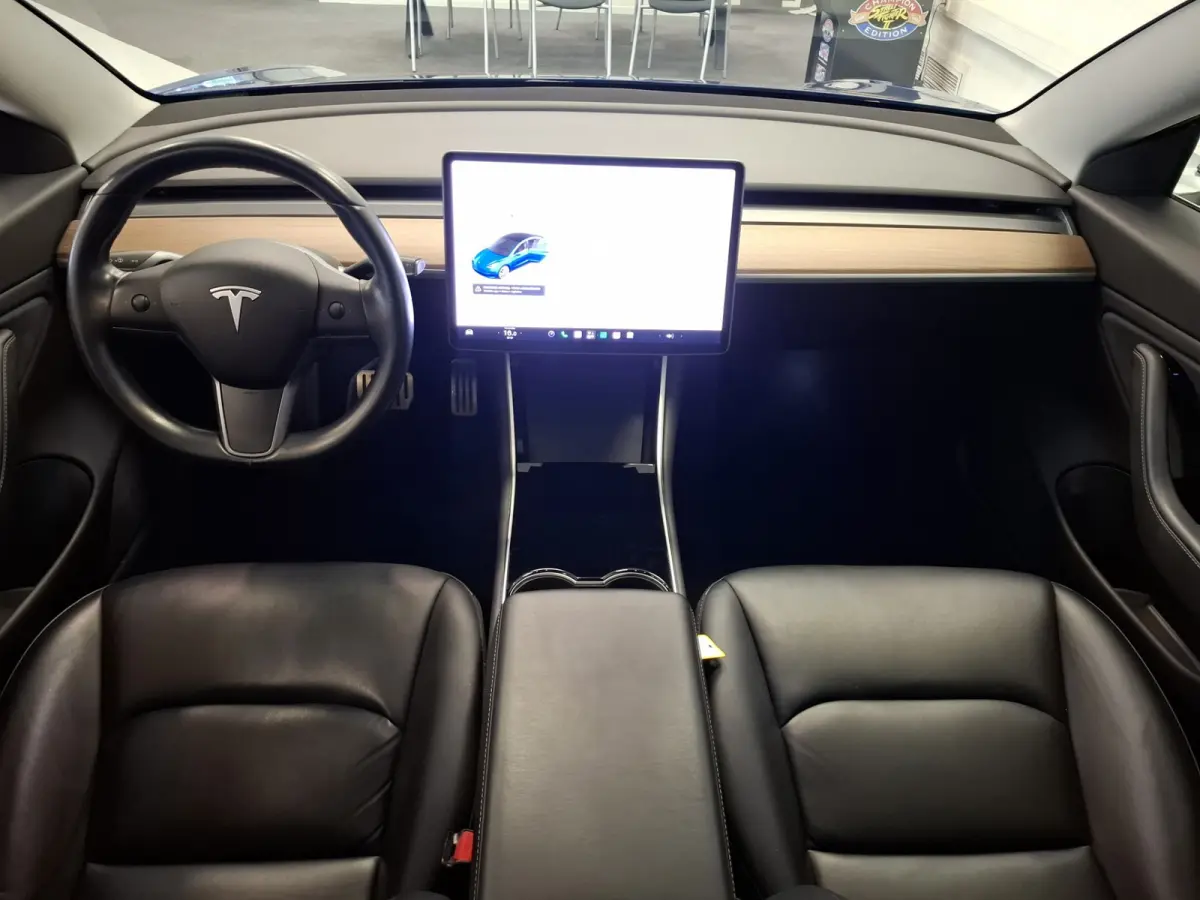 Performance AWD 75 kWh 463PK SOH 83,9% Garantie Mooi!