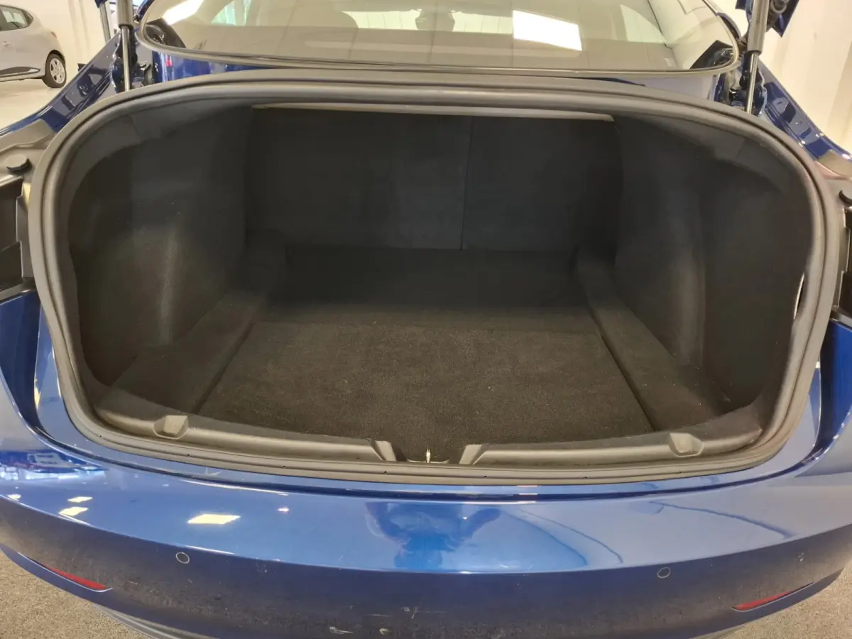 Performance AWD 75 kWh 463PK SOH 83,9% Garantie Mooi!