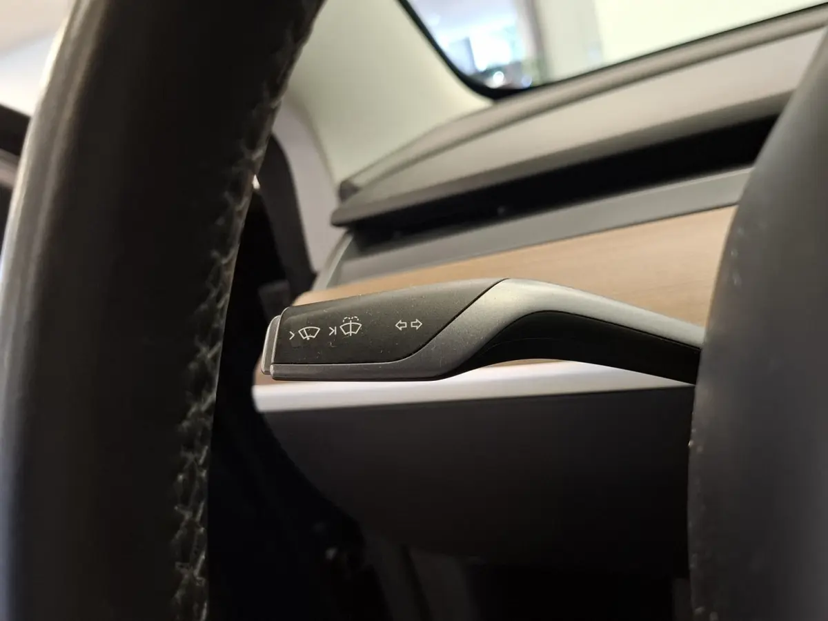 Performance AWD 75 kWh 463PK SOH 83,9% Garantie Mooi!
