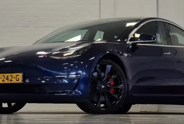 Performance AWD 75 kWh 463PK SOH 83,9% Garantie Mooi!