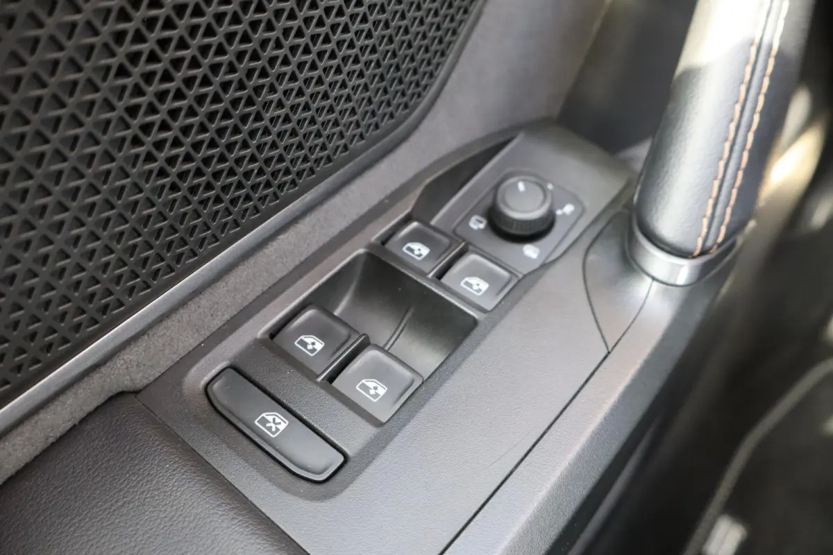 1.5 TSI e-Hybrid 204pk Business | Panoramadak | Navigatie | Achteruitrijcamera