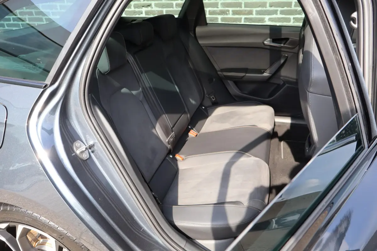 1.5 TSI e-Hybrid 204pk Business | Panoramadak | Navigatie | Achteruitrijcamera