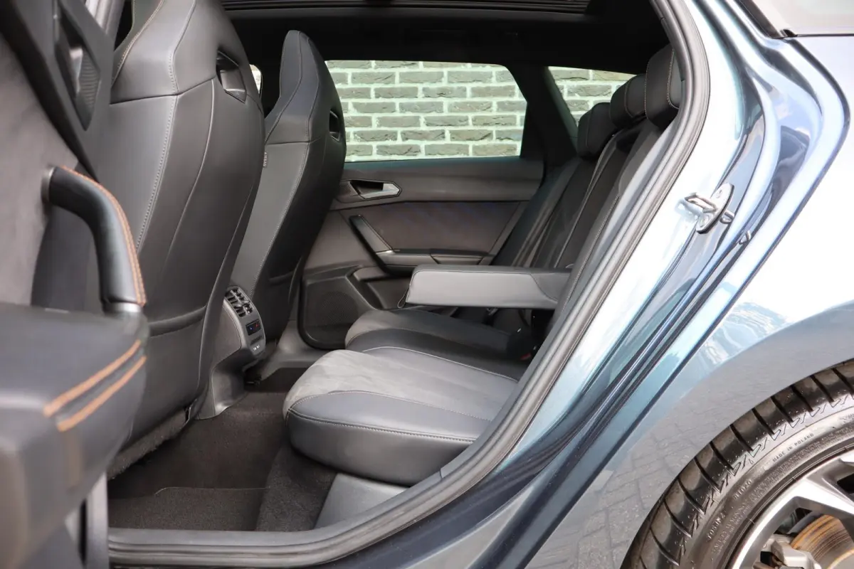1.5 TSI e-Hybrid 204pk Business | Panoramadak | Navigatie | Achteruitrijcamera