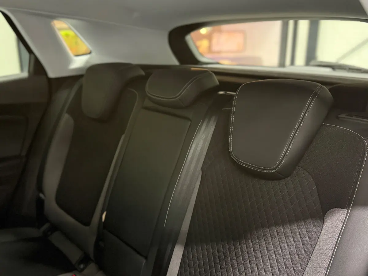 1.2 Turbo Business Executive Aut.|Trekhaak|NAP| Navi | Camera | Blindspot | Stuur- & Stoelverwarming|Cruise