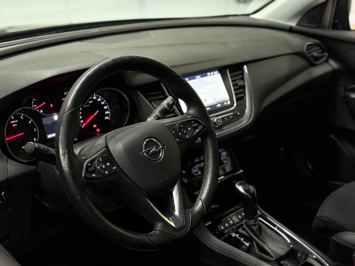 1.2 Turbo Business Executive Aut.|Trekhaak|NAP| Navi | Camera | Blindspot | Stuur- & Stoelverwarming|Cruise