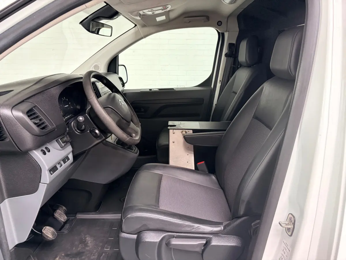 Servicewagen 1.5 BlueHDI 100 M Club euro6 L2H1 V230 omvormer BOTT inrichting Trekhaak, RIJKLAARPRIJS!