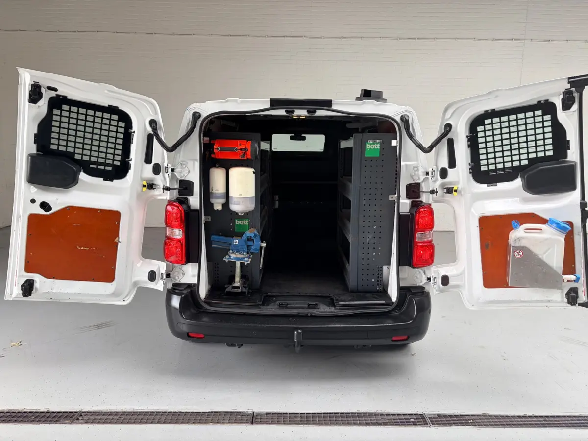 Servicewagen 1.5 BlueHDI 100 M Club euro6 L2H1 V230 omvormer BOTT inrichting Trekhaak, RIJKLAARPRIJS!