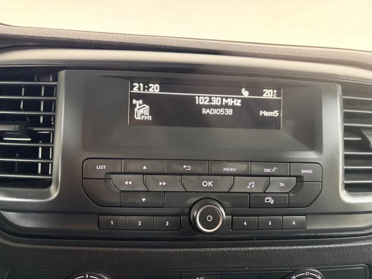 Servicewagen 1.5 BlueHDI 100 M Club euro6 L2H1 V230 omvormer BOTT inrichting Trekhaak, RIJKLAARPRIJS!