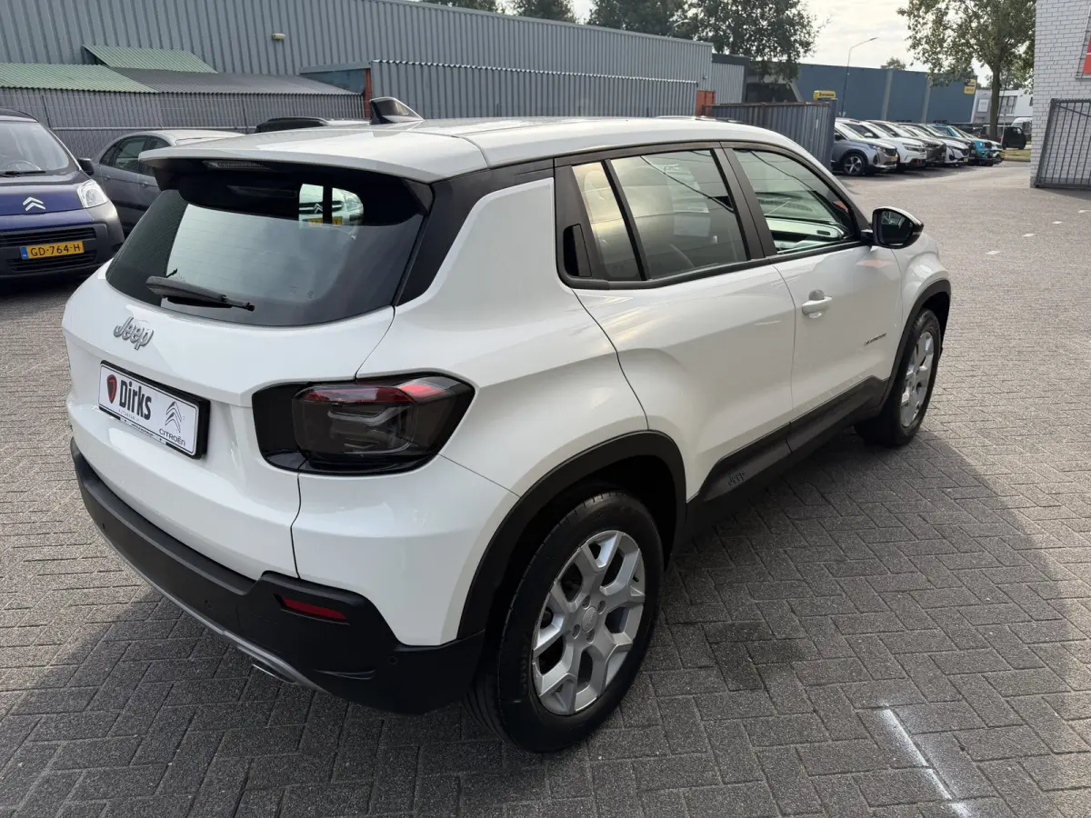 1.2 e-Hybrid Altitude (Elektrische Klep - JBL - Keyless Entry - Adaptieve Cruise Controle - LED - Automatische Airco - Navigatie - Apple Carplay)