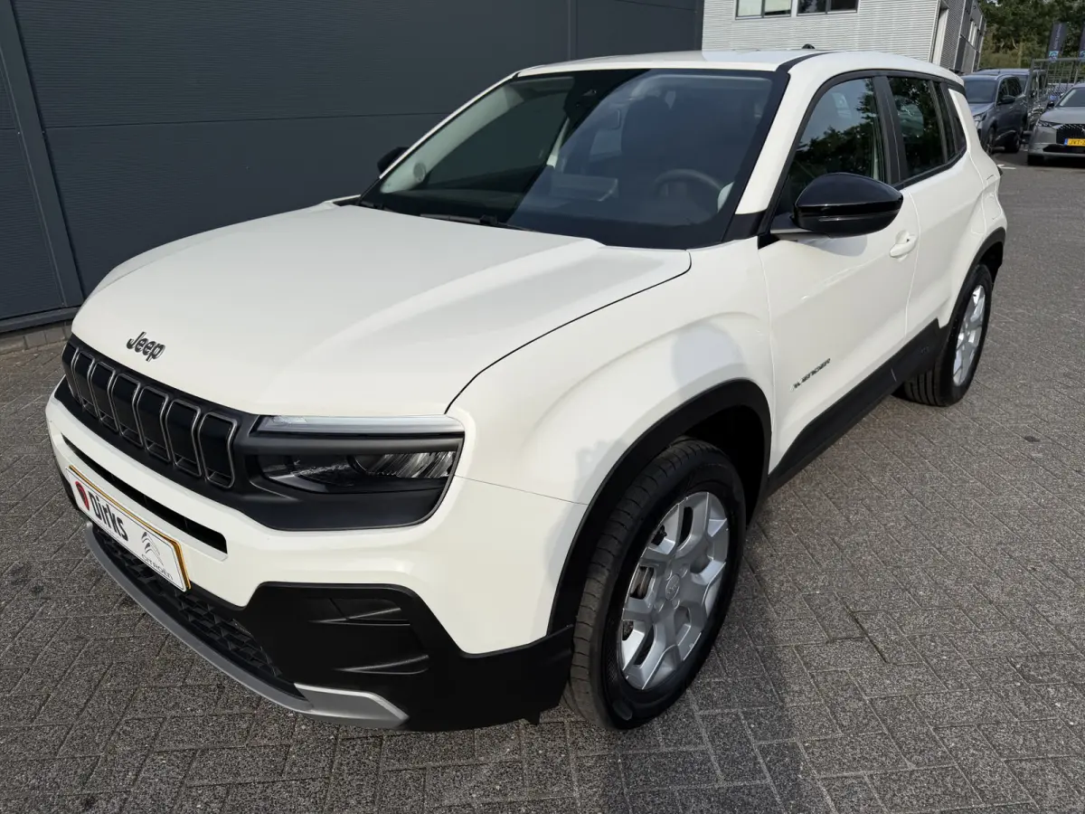 1.2 e-Hybrid Altitude (Elektrische Klep - JBL - Keyless Entry - Adaptieve Cruise Controle - LED - Automatische Airco - Navigatie - Apple Carplay)