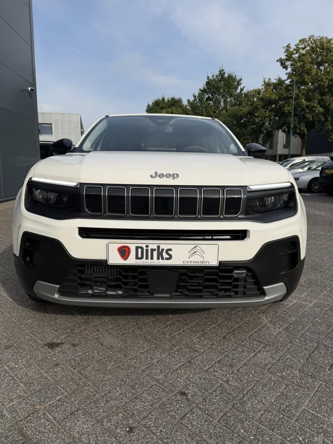 1.2 e-Hybrid Altitude (Elektrische Klep - JBL - Keyless Entry - Adaptieve Cruise Controle - LED - Automatische Airco - Navigatie - Apple Carplay)