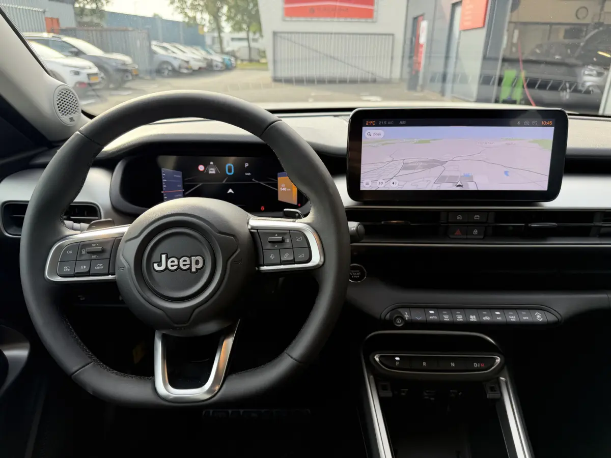 1.2 e-Hybrid Altitude (Elektrische Klep - JBL - Keyless Entry - Adaptieve Cruise Controle - LED - Automatische Airco - Navigatie - Apple Carplay)