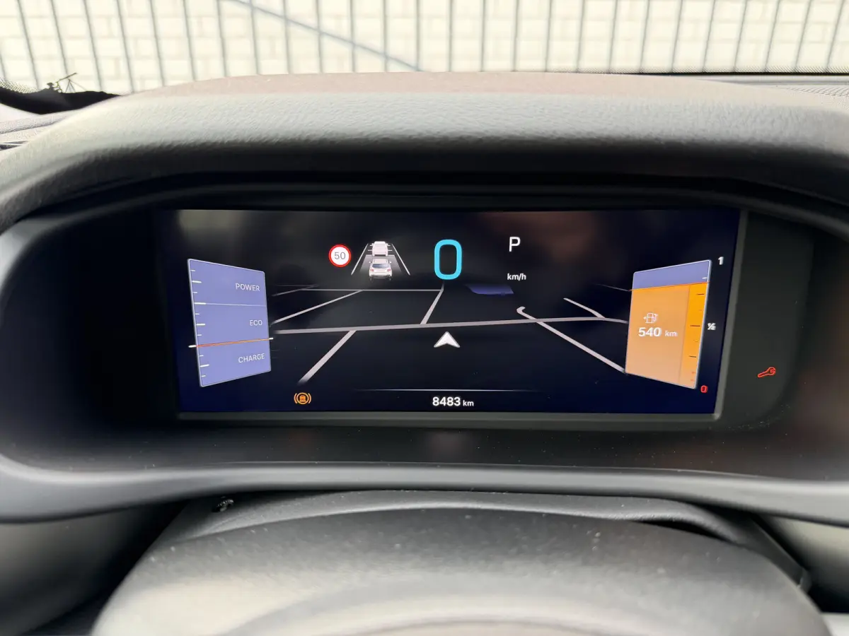 1.2 e-Hybrid Altitude (Elektrische Klep - JBL - Keyless Entry - Adaptieve Cruise Controle - LED - Automatische Airco - Navigatie - Apple Carplay)