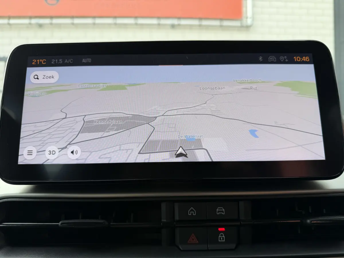 1.2 e-Hybrid Altitude (Elektrische Klep - JBL - Keyless Entry - Adaptieve Cruise Controle - LED - Automatische Airco - Navigatie - Apple Carplay)