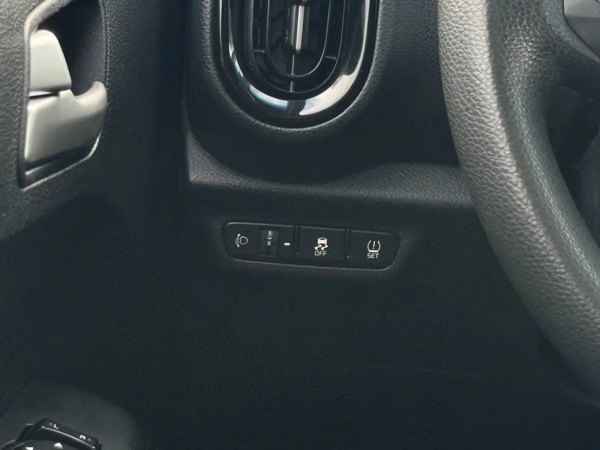1.0 CVVT ComfortPlusLine Navigator |1ste Eigenaar | Camera | Bluetooth | Carplay |