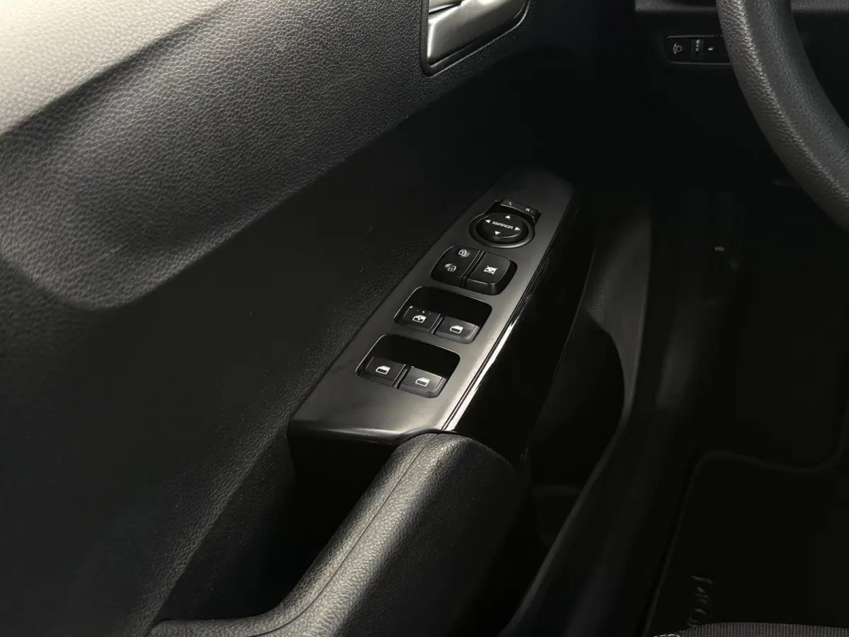 1.0 CVVT ComfortPlusLine Navigator |1ste Eigenaar | Camera | Bluetooth | Carplay |