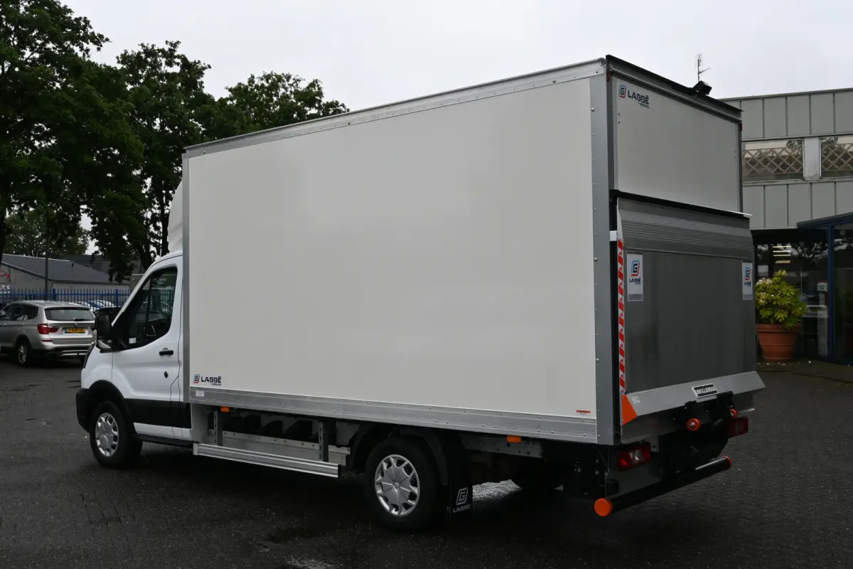 68kWh 390L Trend Bakwagen met Dhollandia laadklep Navigatie met camera, Zijdeur