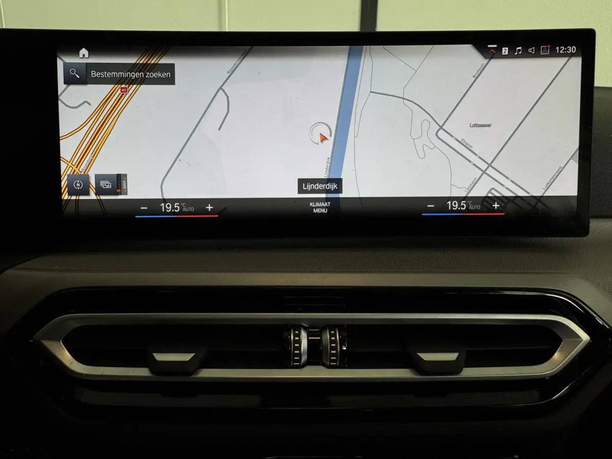 NEW 318IA 2.0 156PK AUT. NAVI/LED/PDC/CARPLAY