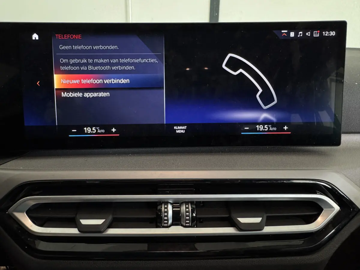 NEW 318IA 2.0 156PK AUT. NAVI/LED/PDC/CARPLAY