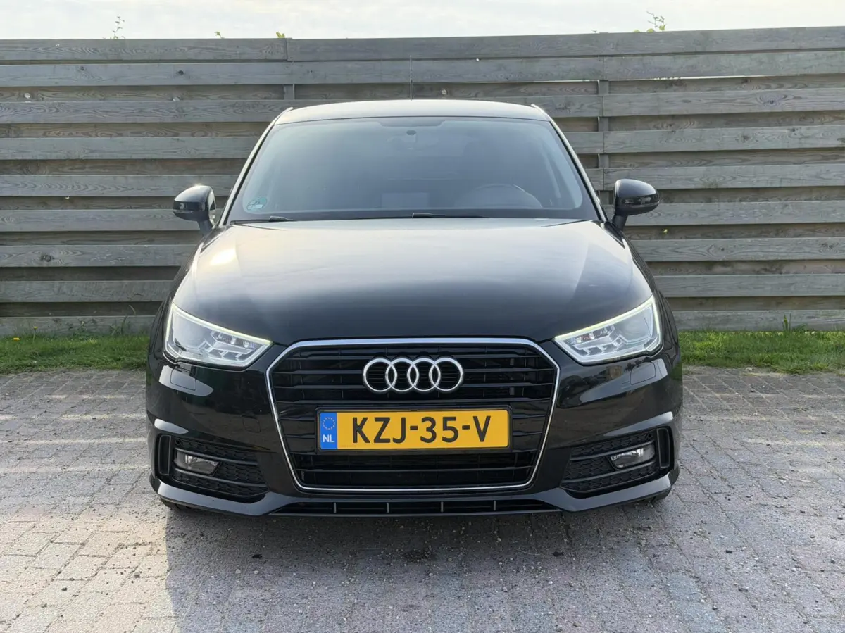 1.0 TFSI S line Automaat Stoelverw.