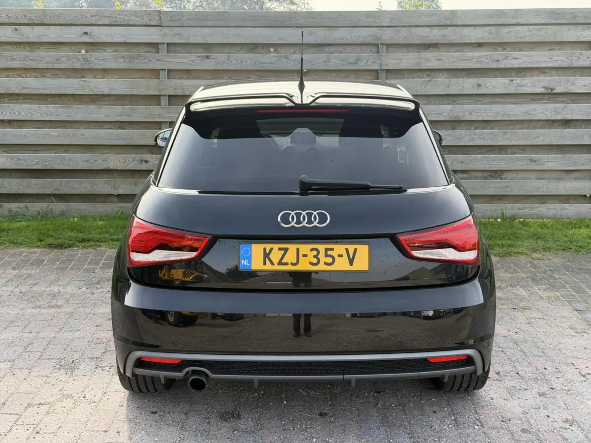 1.0 TFSI S line Automaat Stoelverw.