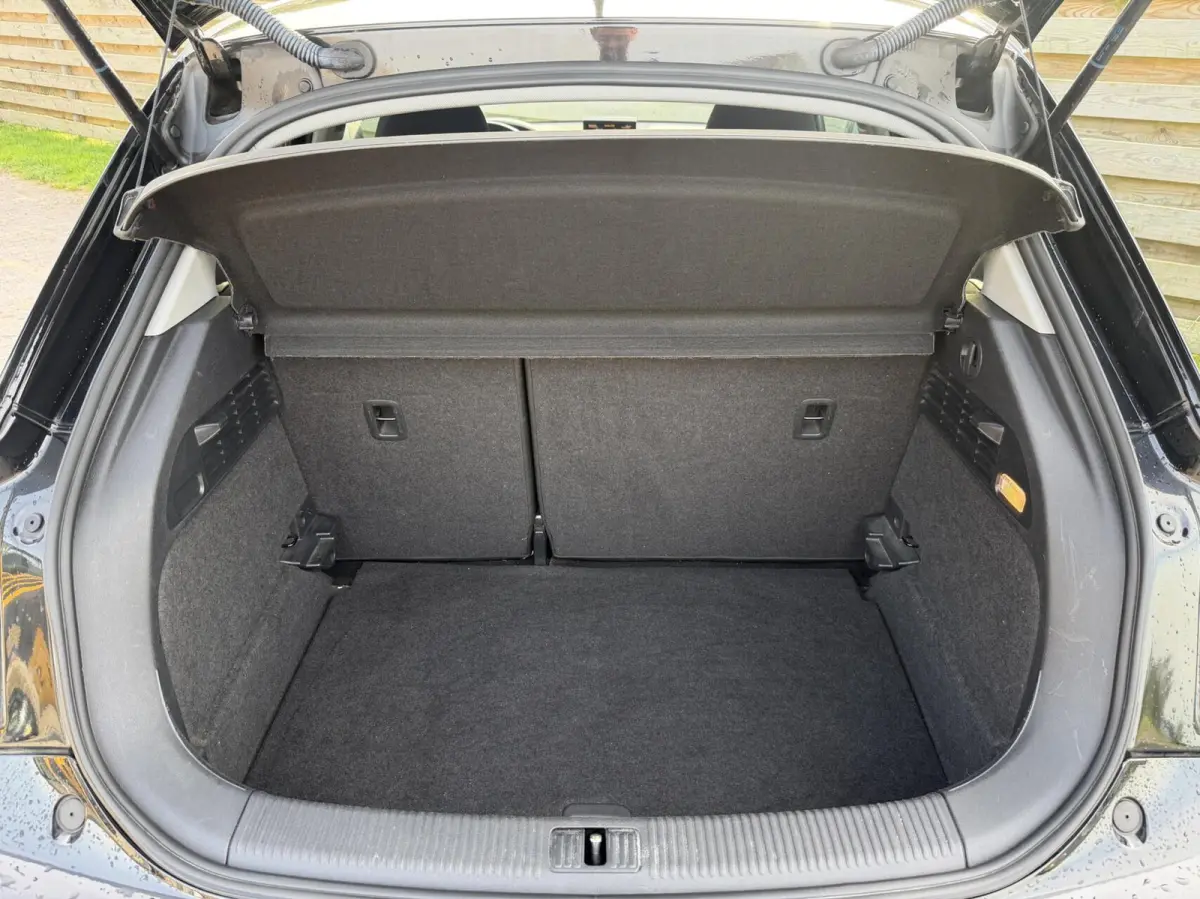 1.0 TFSI S line Automaat Stoelverw.