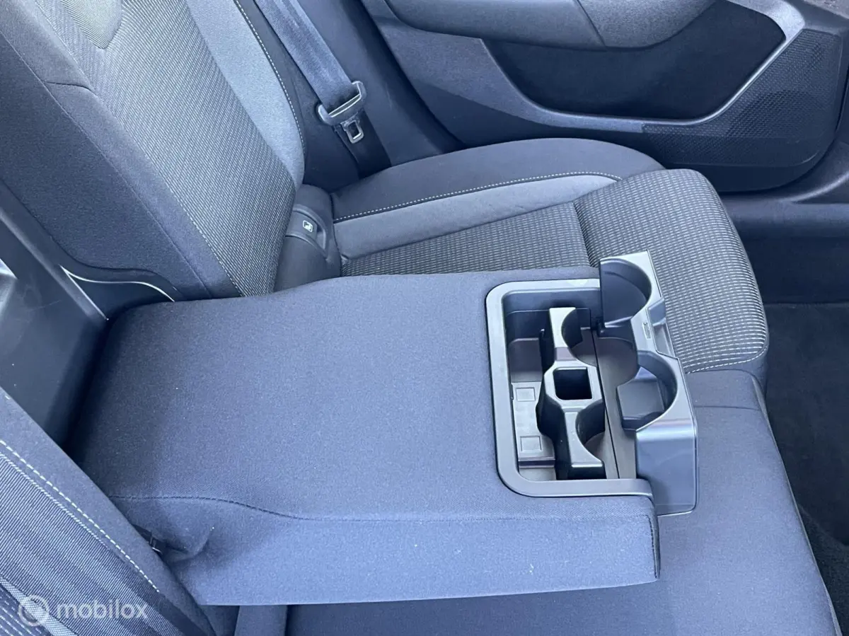 1.0 TSI Business Edition | Trekhaak uitklapbaar | Apple CarPlay | Climate & Cruise control | LED koplampen | LMV | Navi | PDC |