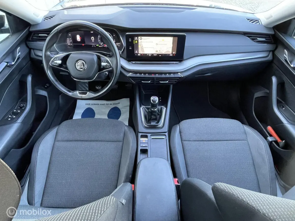 1.0 TSI Business Edition | Trekhaak uitklapbaar | Apple CarPlay | Climate & Cruise control | LED koplampen | LMV | Navi | PDC |