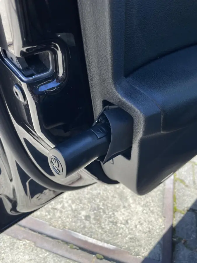 1.0 TSI Business Edition | Trekhaak uitklapbaar | Apple CarPlay | Climate & Cruise control | LED koplampen | LMV | Navi | PDC |