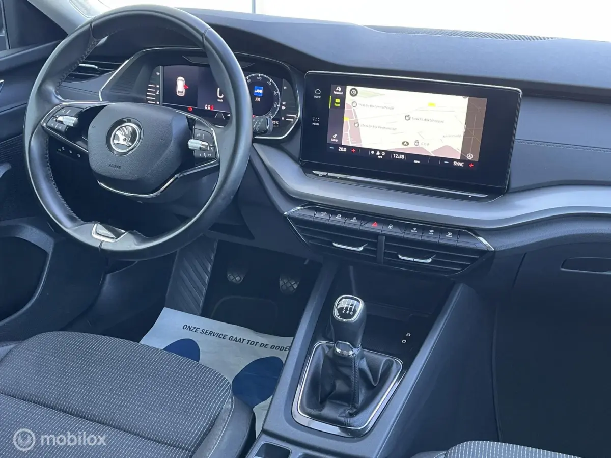 1.0 TSI Business Edition | Trekhaak uitklapbaar | Apple CarPlay | Climate & Cruise control | LED koplampen | LMV | Navi | PDC |