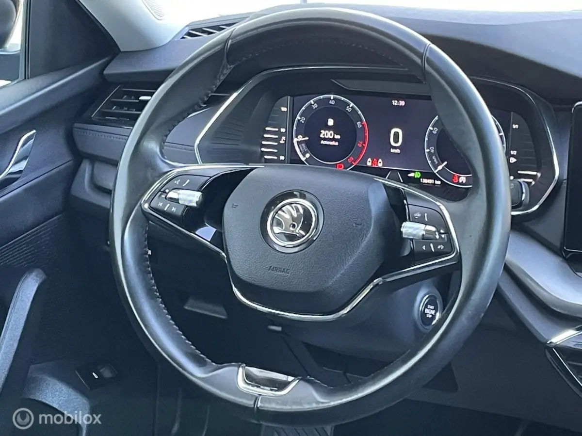 1.0 TSI Business Edition | Trekhaak uitklapbaar | Apple CarPlay | Climate & Cruise control | LED koplampen | LMV | Navi | PDC |