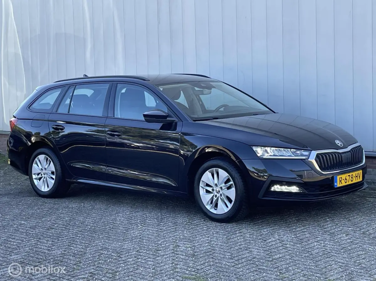 1.0 TSI Business Edition | Trekhaak uitklapbaar | Apple CarPlay | Climate & Cruise control | LED koplampen | LMV | Navi | PDC |