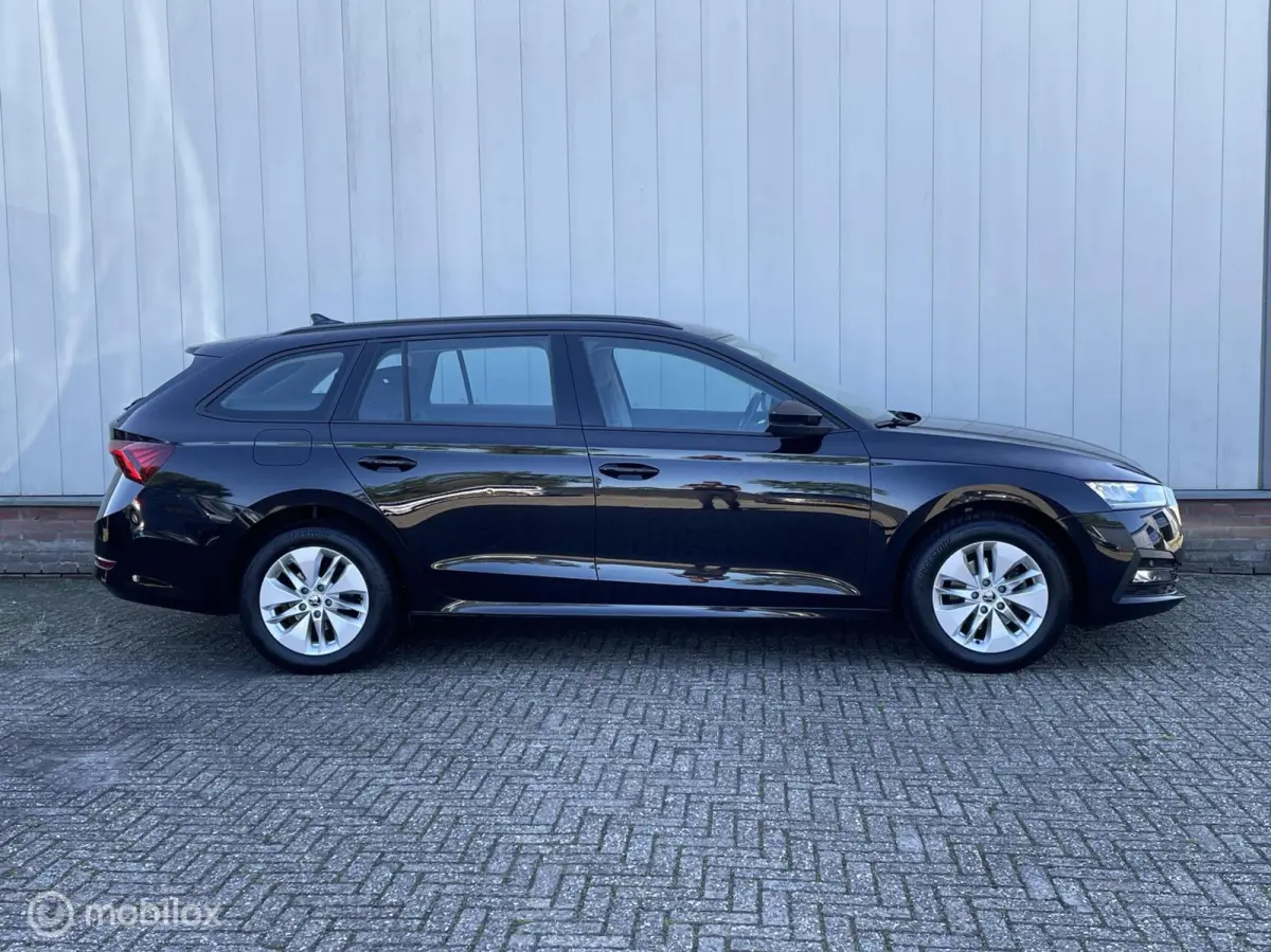 1.0 TSI Business Edition | Trekhaak uitklapbaar | Apple CarPlay | Climate & Cruise control | LED koplampen | LMV | Navi | PDC |