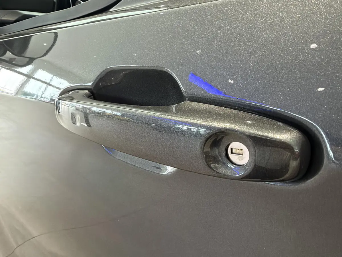 320 2.5 PHEV L2H1 Limited | Nu met €4424,- bonus | Trekhaak | Direct leverbaar | Apple CarPlay + Android Auto | LED | Verwarmbare Voorstoelen |