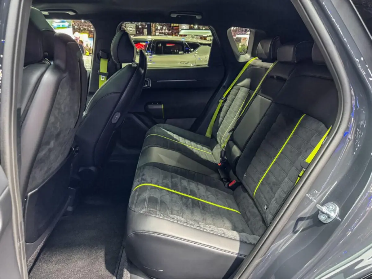 GT AWD 81.4 kWh Launch control | Elektronisch adaptief onderstel met road-preview | 20' lichtmetalen GT-velgen | NIEUW TE BESTELLEN