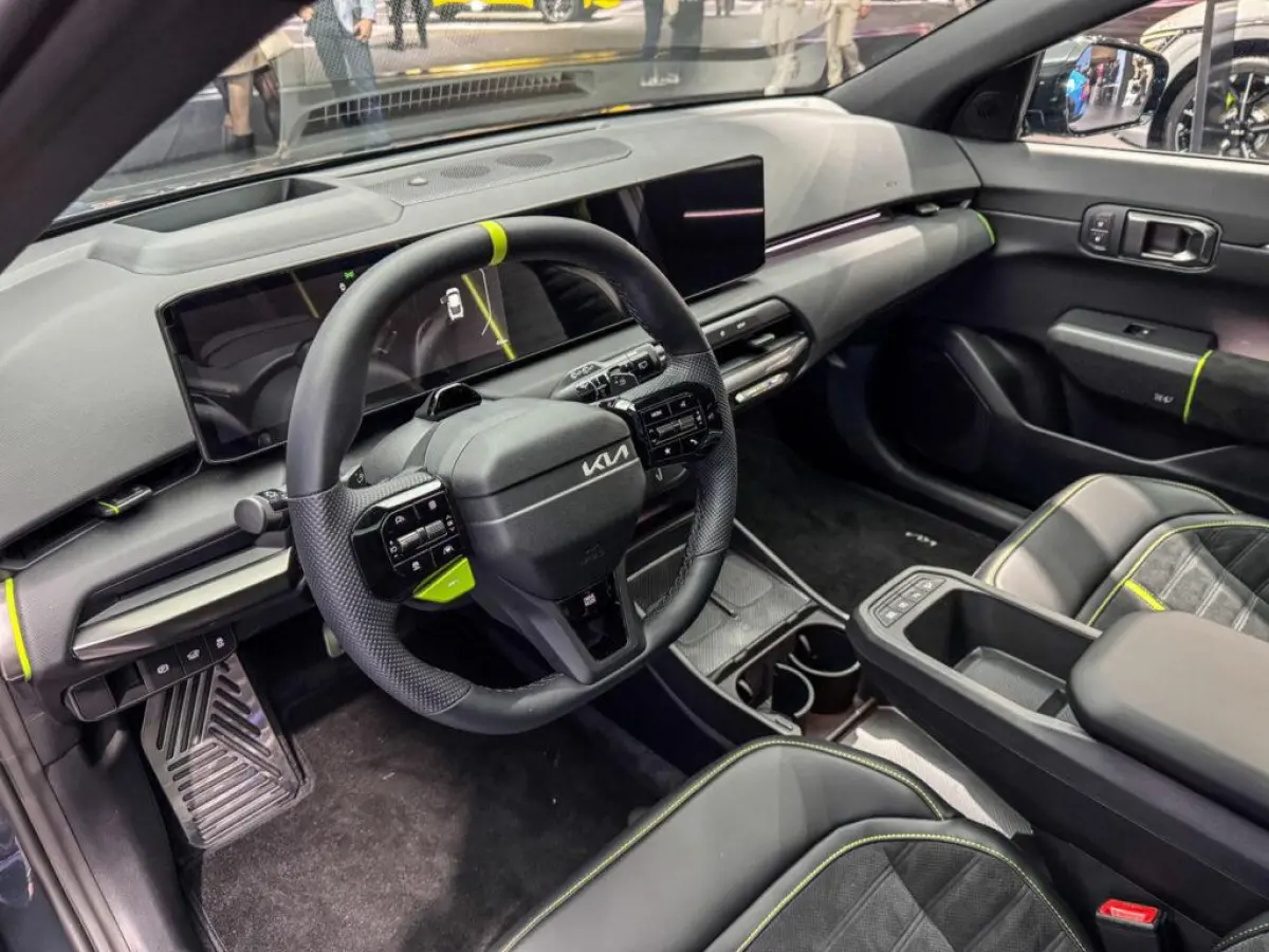 GT AWD 81.4 kWh Launch control | Elektronisch adaptief onderstel met road-preview | 20' lichtmetalen GT-velgen | NIEUW TE BESTELLEN