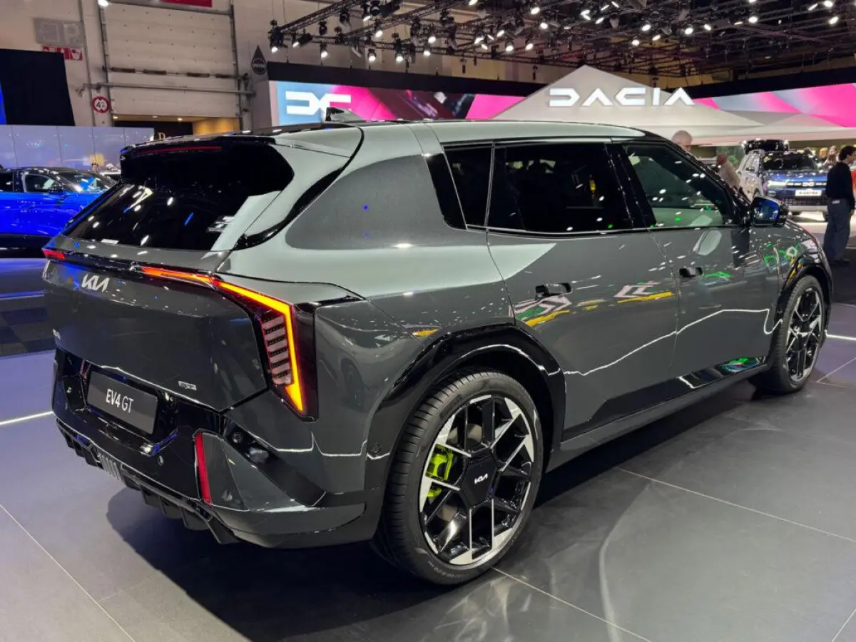 GT AWD 81.4 kWh Launch control | Elektronisch adaptief onderstel met road-preview | 20' lichtmetalen GT-velgen | NIEUW TE BESTELLEN