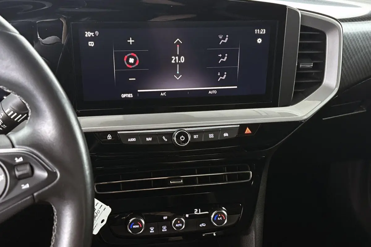 1.2T GS Line Navigatie Pro Dodehoek Detectie Parkeersensoren Voor en Achter