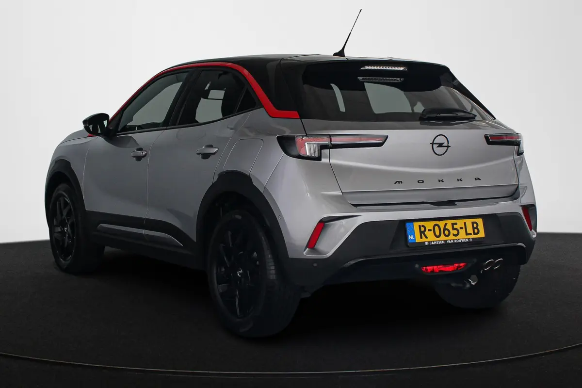 1.2T GS Line Navigatie Pro Dodehoek Detectie Parkeersensoren Voor en Achter